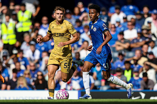 Chelsea vs Crystal Palace Review: Estêvão in action during the Premier League match between Chelsea and Crystal Palace at Stamford Bridge on August 17, 2025.