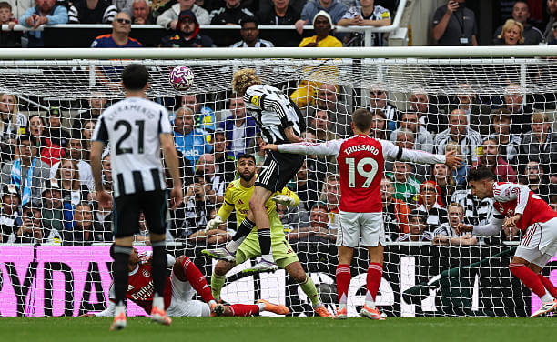 Newcastle vs Arsenal Review: Nick Woltemade scores during the Premier League match between Newcastle and Arsenal at St James' Park on September 28, 2025.