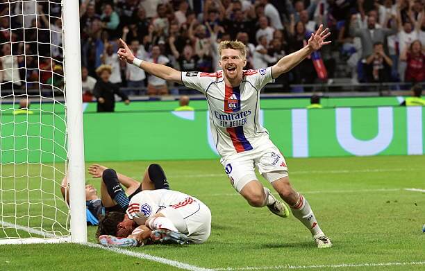 Ligue 1 Roundup, Matchday 3: Pavel Sulc celebrates the own goal of Julian Balerdi during the Ligue 1 match between Lyon and Marseille at Groupama Stadium on August 31, 2025.