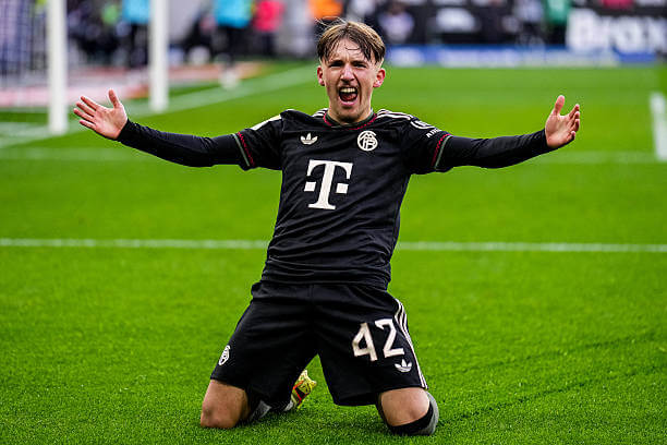 Bundesliga Roundup, Matchday 8: Lennart Karl celebrates his goal during the Bundesliga match between Borussia Monchengladbach and FC Bayern Munich at Borussia-Park on October 25, 2025.