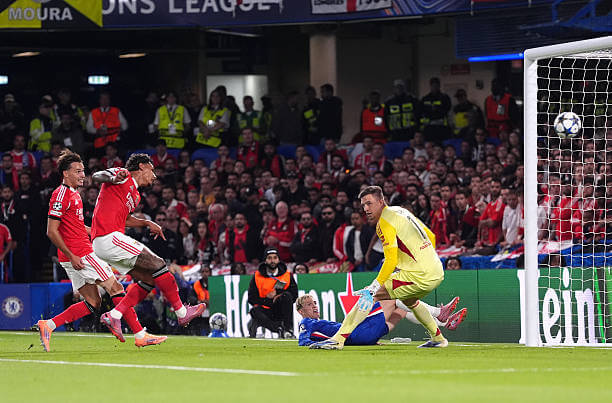Chelsea vs Benfica Review: Richard Rios scores an own goal during the UEFA Champions League 2025/26 League Phase MD2 match between Chelsea and Benfica at Stamford Bridge on September 30, 2025.