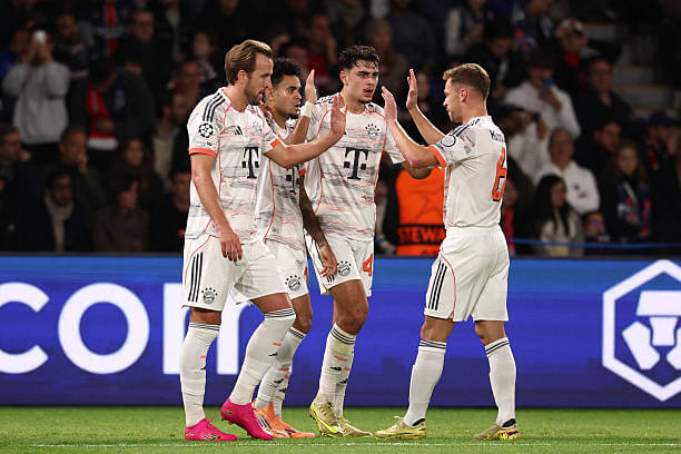 PSG vs Bayern Munich Review: Luis Diaz celebrates his goal with his teammates during the UEFA Champions League 2025/26 League Phase MD4 match between PSG and FC Bayern Munich at Parc des Princes on November 4, 2025.