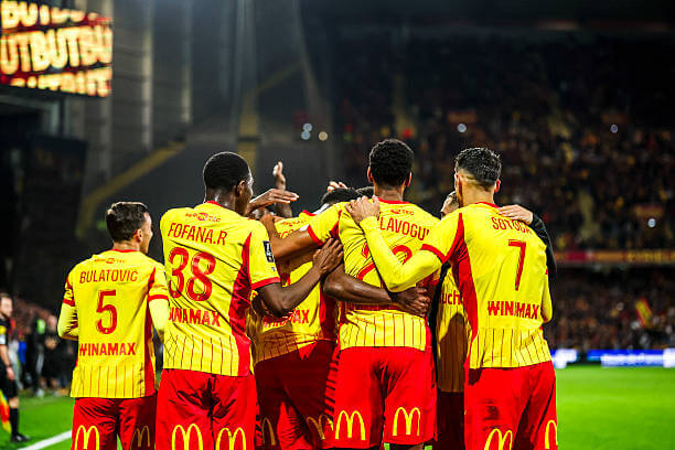 Ligue 1 Roundup, Matchday 11: Lens players celebrate during the Ligue 1 match between Lens and Lorient at Stade Bollaert-Delelis on November 2, 2025.