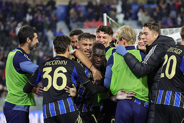 Serie A Roundup, Matchday 11: Pisa players celebrate during the Serie A match between Pisa and Cremonese at the Arena Garibaldi-Romeo Anconetani on 7th November 2025 .