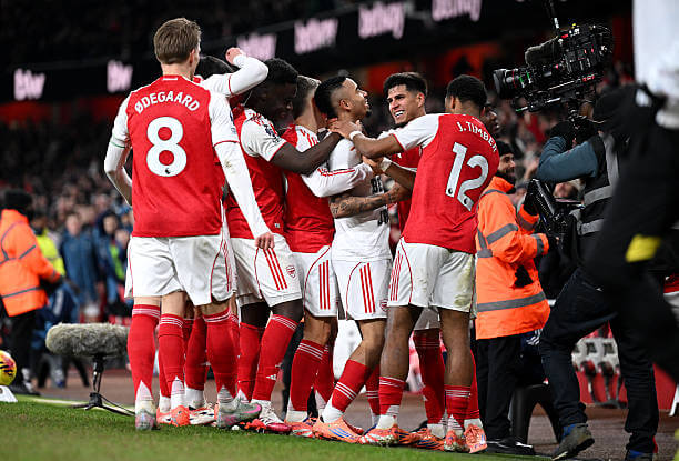 Arsenal vs Aston Villa Review: Arsenal players celebrate during the Premier League match between Arsenal and Aston Villa at the Emirates Stadium on December 30, 2025.