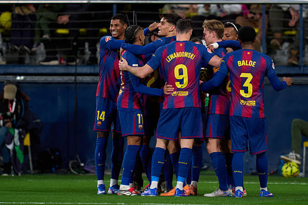 Villarreal vs Barcelona Review: Barcelona players celebrate during the La Liga match between Villarreal and Barcelona at La Ceramica on December 21, 2025.