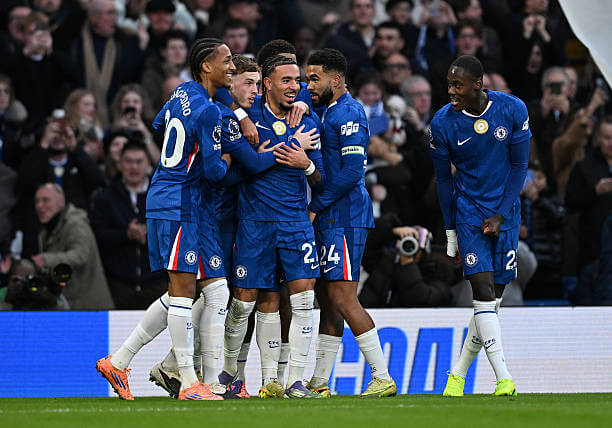 Chelsea vs Everton Review: Chelsea players celebrate during the Premier League match between Chelsea and Everton at Stamford Bridge on December 13, 2025.