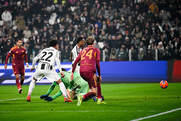 Juventus vs AS Roma Review: Lois Openda scores during the Serie A match between Juventus and AS Roma at the Allianz Stadium on December 20, 2025.