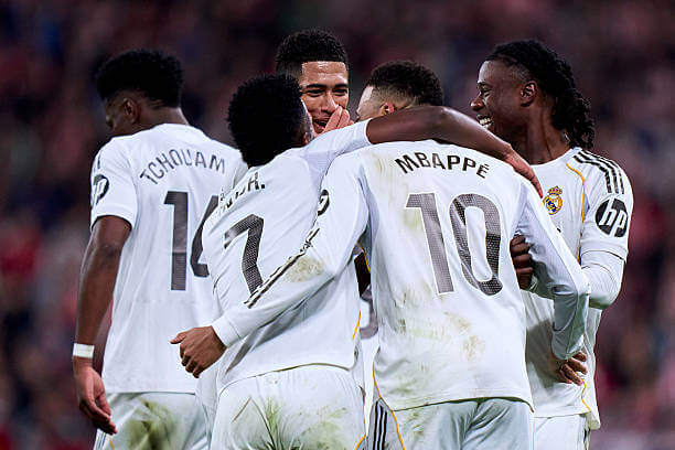 Athletic Bilbao vs Real Madrid Review: Real Madrid players celebrate during the La Liga match between Athletic Bilbao and Real Madrid at San Mames on December 03, 2025.