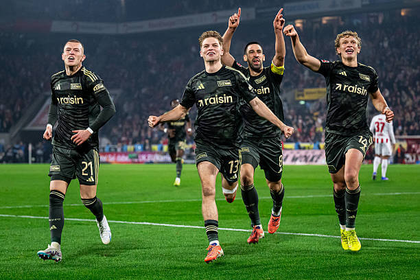 Bundesliga Roundup, Matchday 15: Union Berlin players celebrate during the Bundesliga match between FC Cologne and Union Berlin at RheinEnergieSTADION on December 20, 2025.