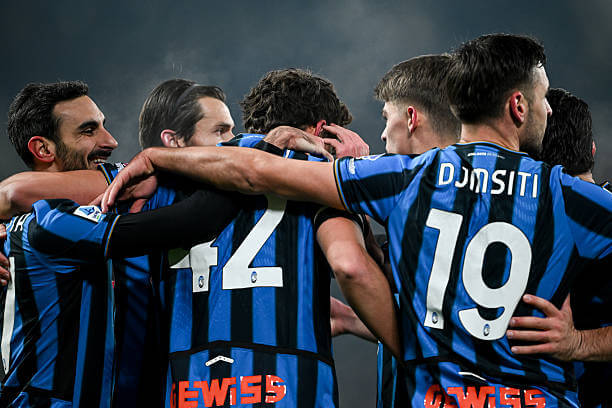 Atalanta vs AS Roma Review: Atalanta players celebrate during the Serie A match between Atalanta and AS Roma at the New Balance Arena on January 03, 2026.