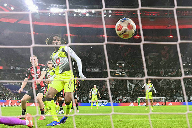 Bundesliga Roundup, Matchday 16: Carney Chukwuemeka scores during the Bundesliga match between Frankfurt and Dortmund at the Deutsche Bank Park on January 9, 2026.