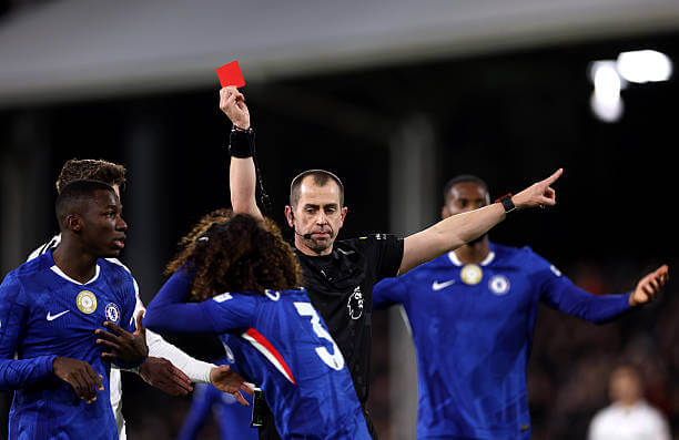 Fulham vs Chelsea Review: Referee Peter Bankes shows Marc Cucurella a red card during the Premier League match between Fulham and Chelsea at Craven Cottage on January 7, 2026.