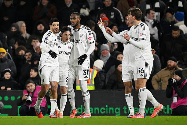 Fulham vs Chelsea Review: Harry Wilson celebrates his goal with his teammates during the Premier League match between Fulham and Chelsea at Craven Cottage on January 7, 2026.
