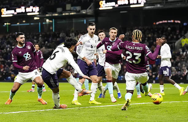 Burnley vs Manchester United Review: Lisandro Martinez scores a goal which was later disallowed during the Premier League match between Burnley and Manchester United at Turf Moor on January 07, 2026.